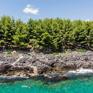 the-sea-cave-camping.albaniahotels.org/